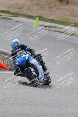 media/Mar-05-2023-TrackXperience (Sun) [[a95d40e56a]]/Group 3/session 2 turn 4/